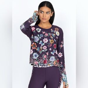 Johnny Was Active Joy Vanda Step Hem Tee Size L